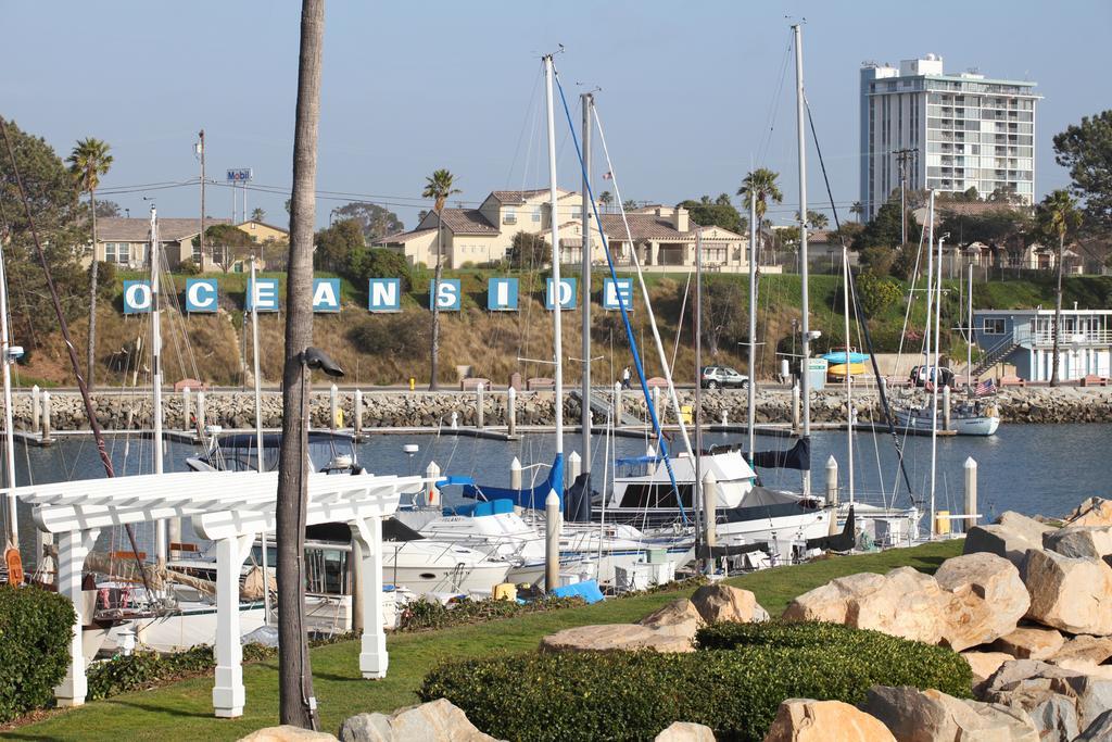 Oceanside Marina Suites - A Waterfront Hotel Esterno foto