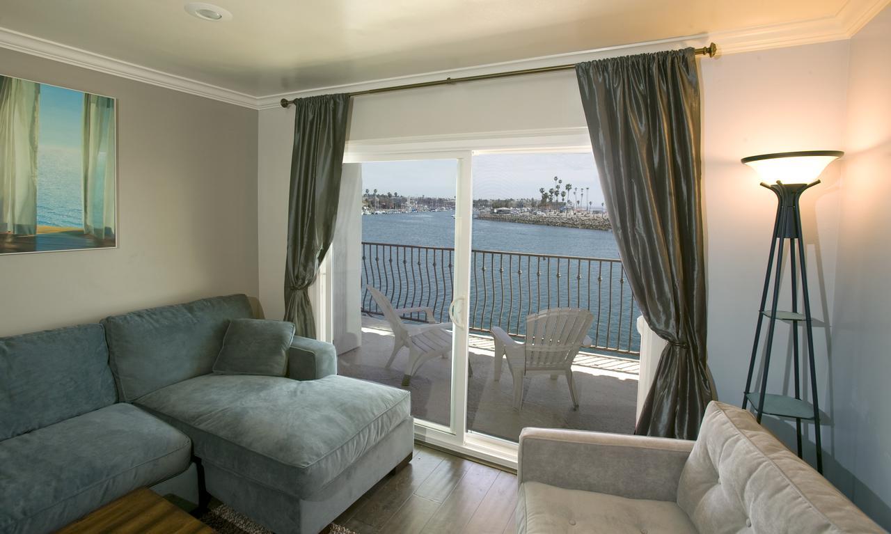 Oceanside Marina Suites - A Waterfront Hotel Esterno foto