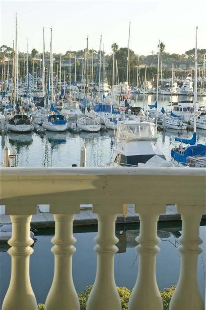 Oceanside Marina Suites - A Waterfront Hotel Esterno foto